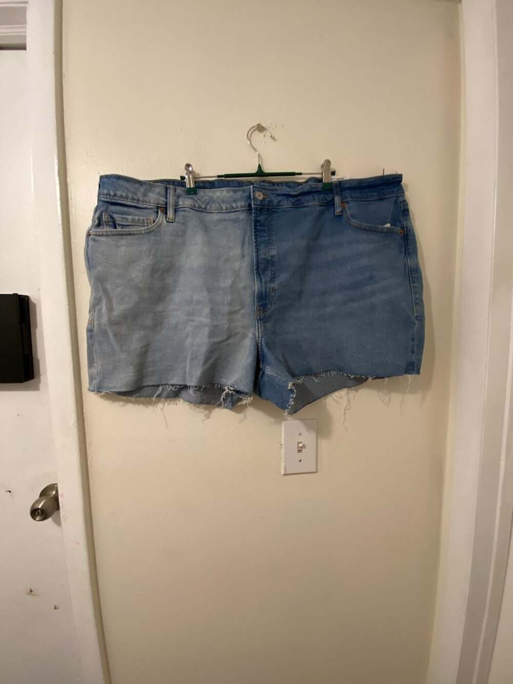 Old Navy High-Rise O.G. Straight 3" Inseam Secret-Smooth Pockets Denim
